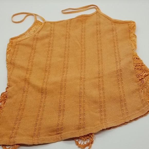 gimmicks by BKE Large Asymmetrical Crochet & Lace Orange Tank Top - Picture 4 of 6